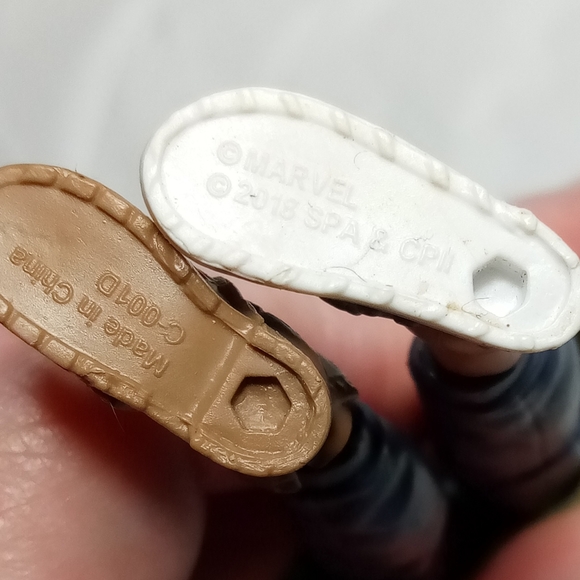 2018 Marvel Spiderman & 2017 Mattel Batman 6" Action Figures - Picture 2 of 13